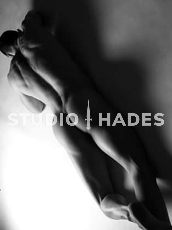 Domina Bizarrlady BDSM Fetisch Herrin Sklavenerziehung Mistress Latex Godess Hades SM-Studio-Hades